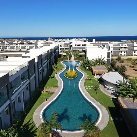 Palmera - Spacious With Pool View Lejlighed *