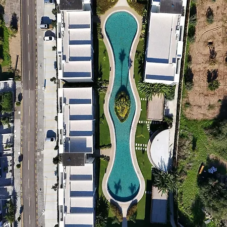 Palmera - Spacious With Pool View Vasilia