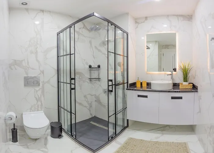 Palmera - Spacious With Pool View Vasilia