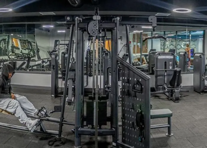 Palmera - Spacious With Pool View アパート