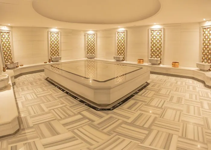 Palmera - Spacious With Pool View * Vasilia