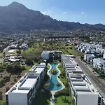 Palmera - Spacious With Pool View Appartement