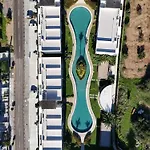 Palmera - Spacious With Pool View Vasilia