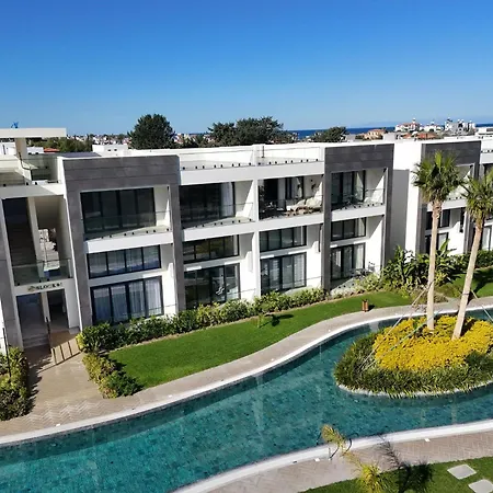 Apartment Palmera - Spacious With Pool View *