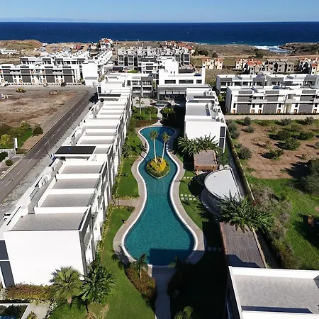 Palmera - Spacious With Pool View *